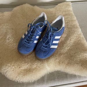Adidas 2022 Wmns Gazelle Indoor 'Blue Fusion Gum'